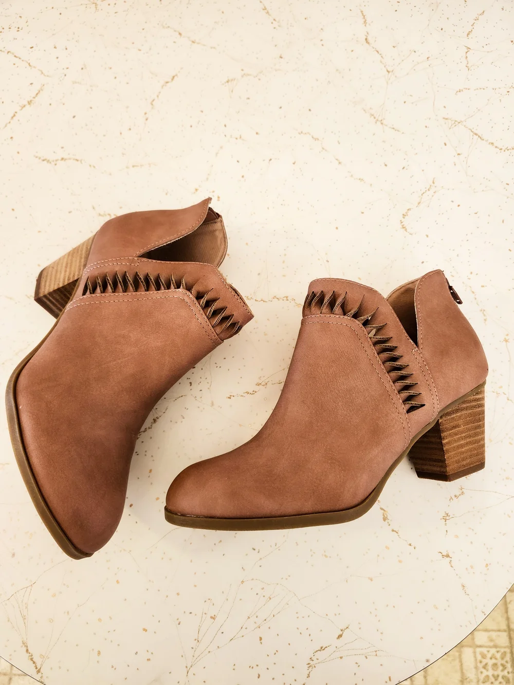 Dolce Vita women size